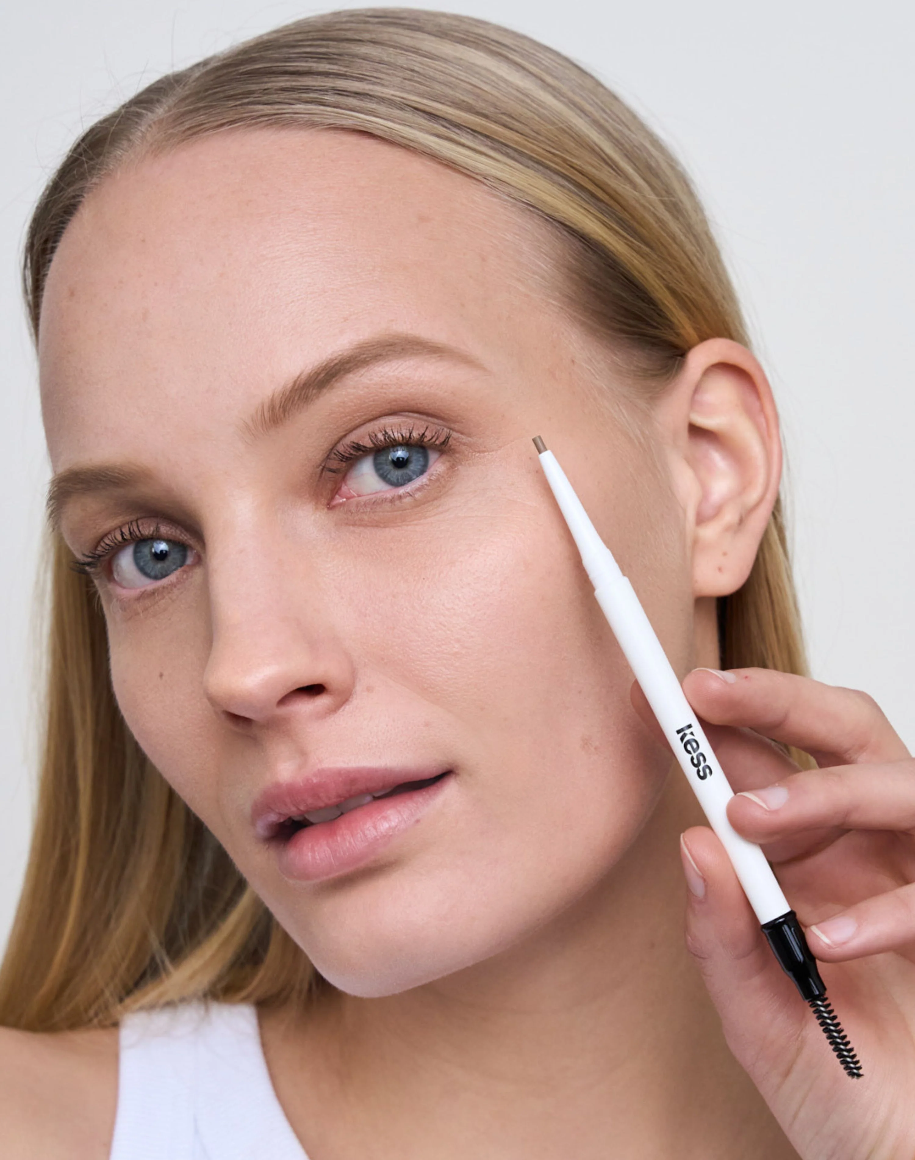Easy Brow Pencil - Image 4