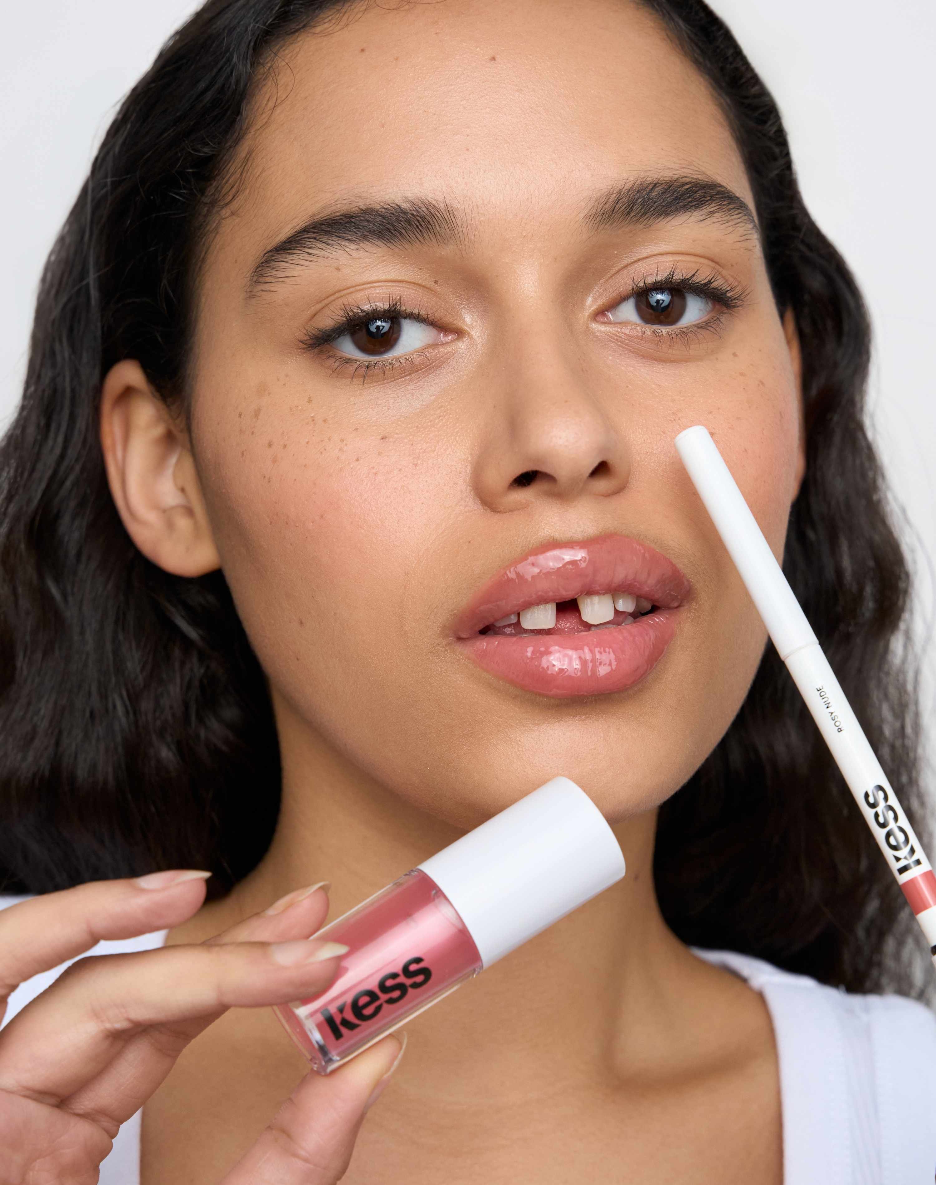 Soft Shape Lip Liner - Image 7