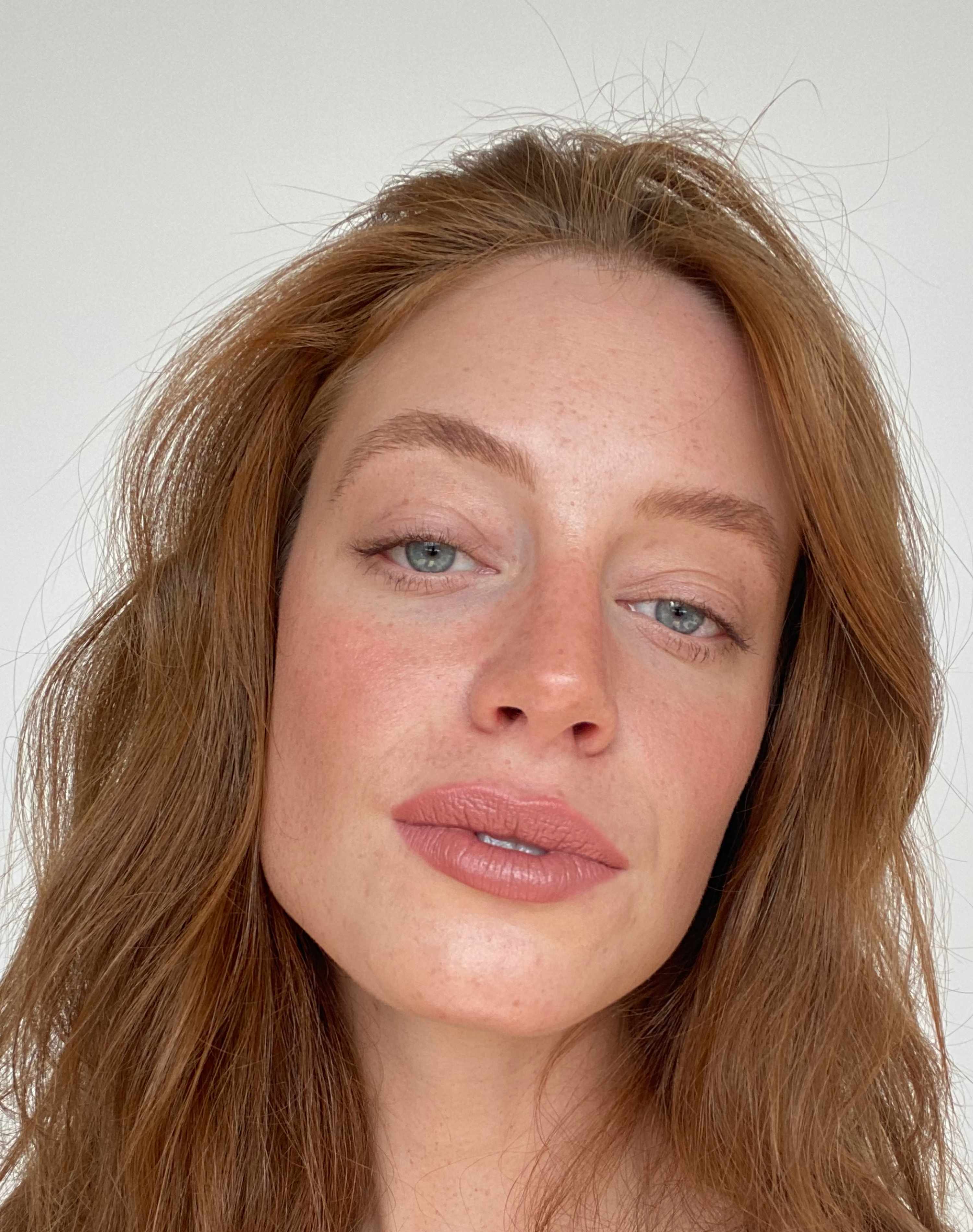 Lipstick - Image 13