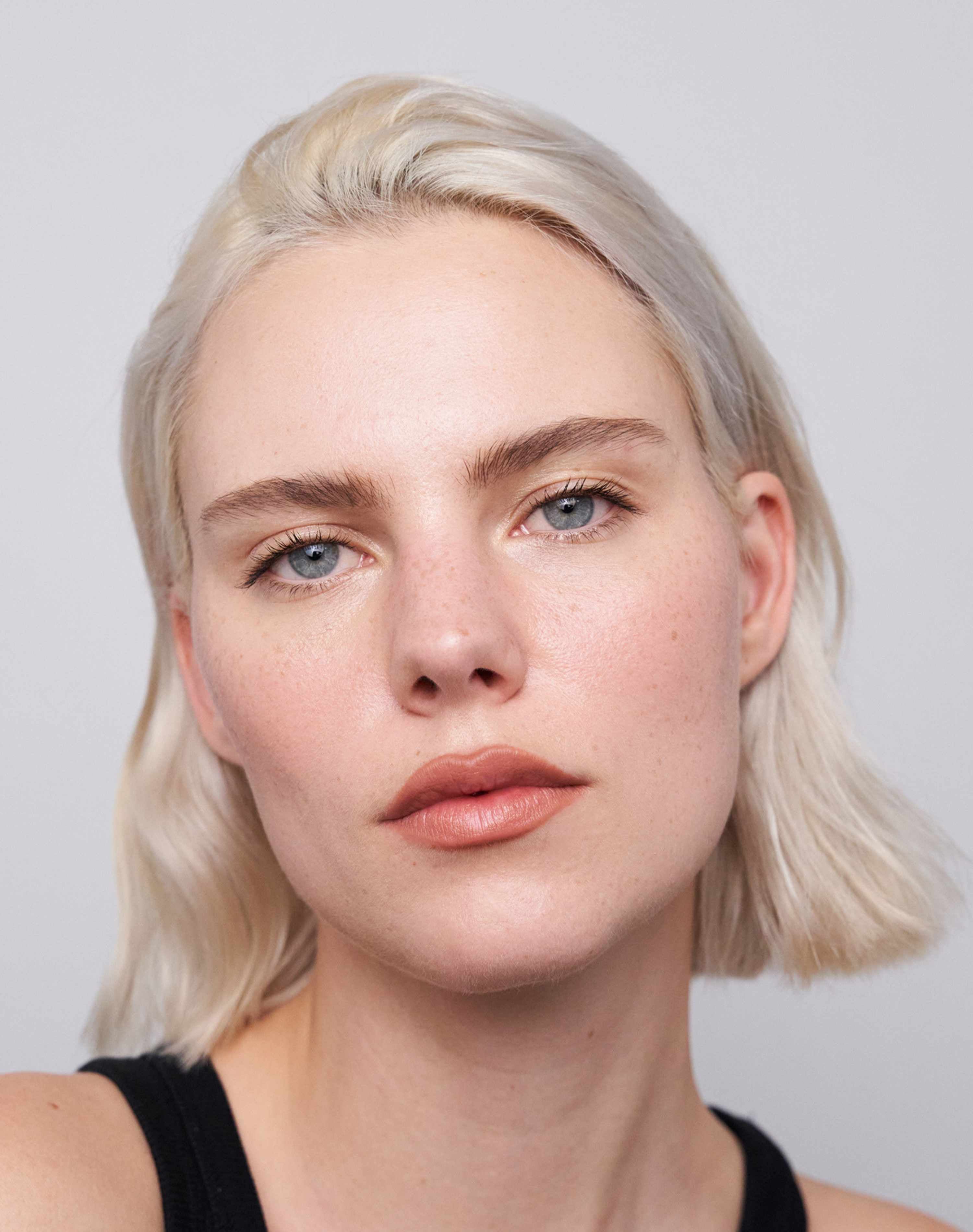 Soft Shape Lip Liner - Image 24