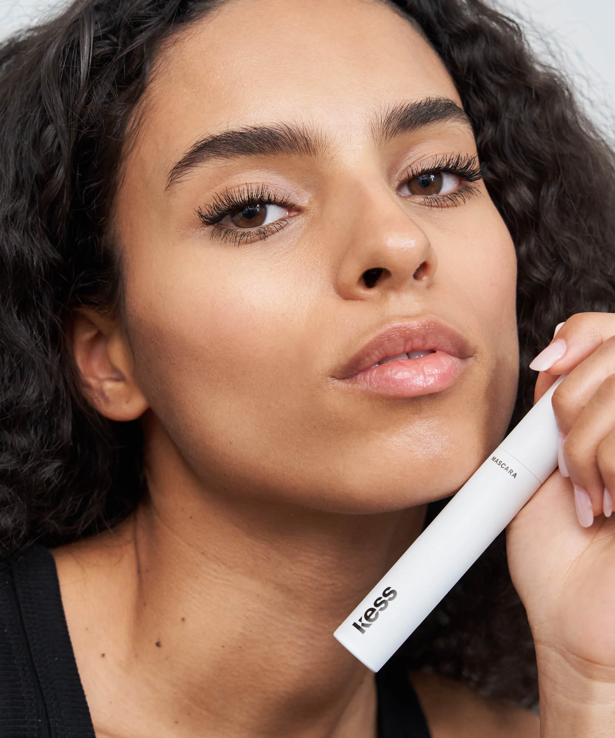 Volumising Night Mascara - Image 6